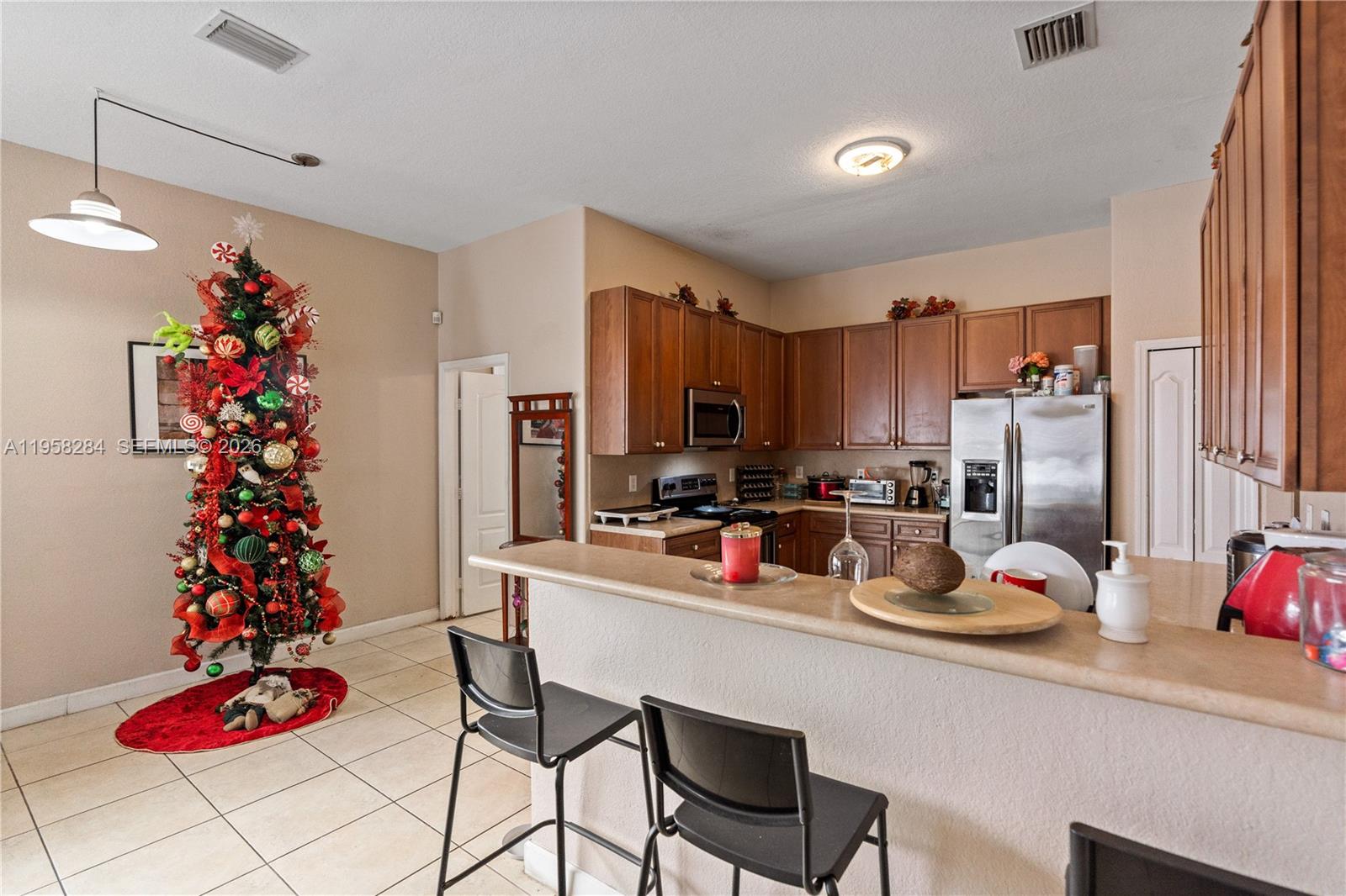 8968 Northwest 180th Terrace Hialeah, FL 33018 - Photo 21 of 67