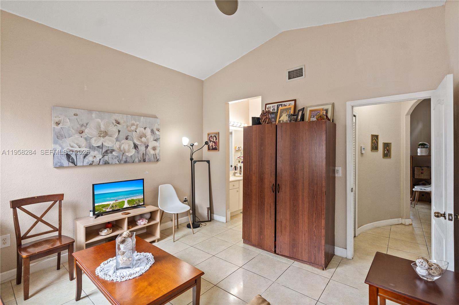 8968 Northwest 180th Terrace Hialeah, FL 33018 - Photo 32 of 67