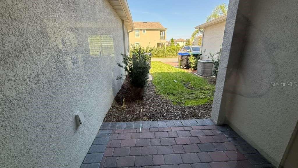 17061 Water Spring Boulevard Winter Garden, FL 34787 - Photo 15 of 17 a view of a corridor