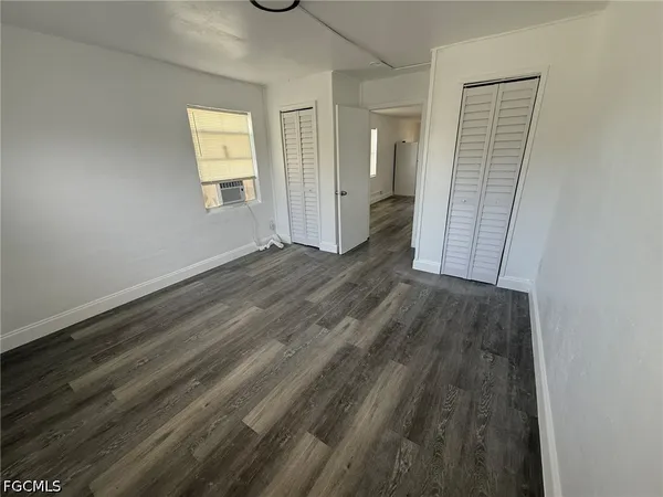 $1,000 | 3049 2nd Street, Unit 4, Fort Myers, FL 33916
