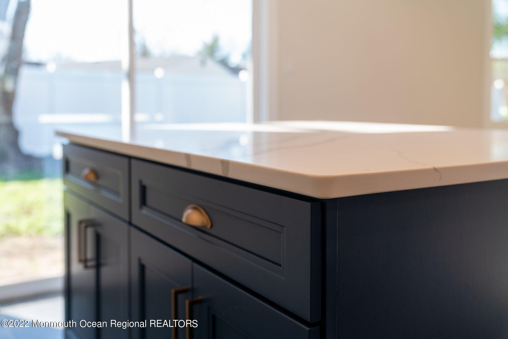 46 Beacon Lane Aberdeen, NJ 07747 - Photo 11 of 27 Center Island