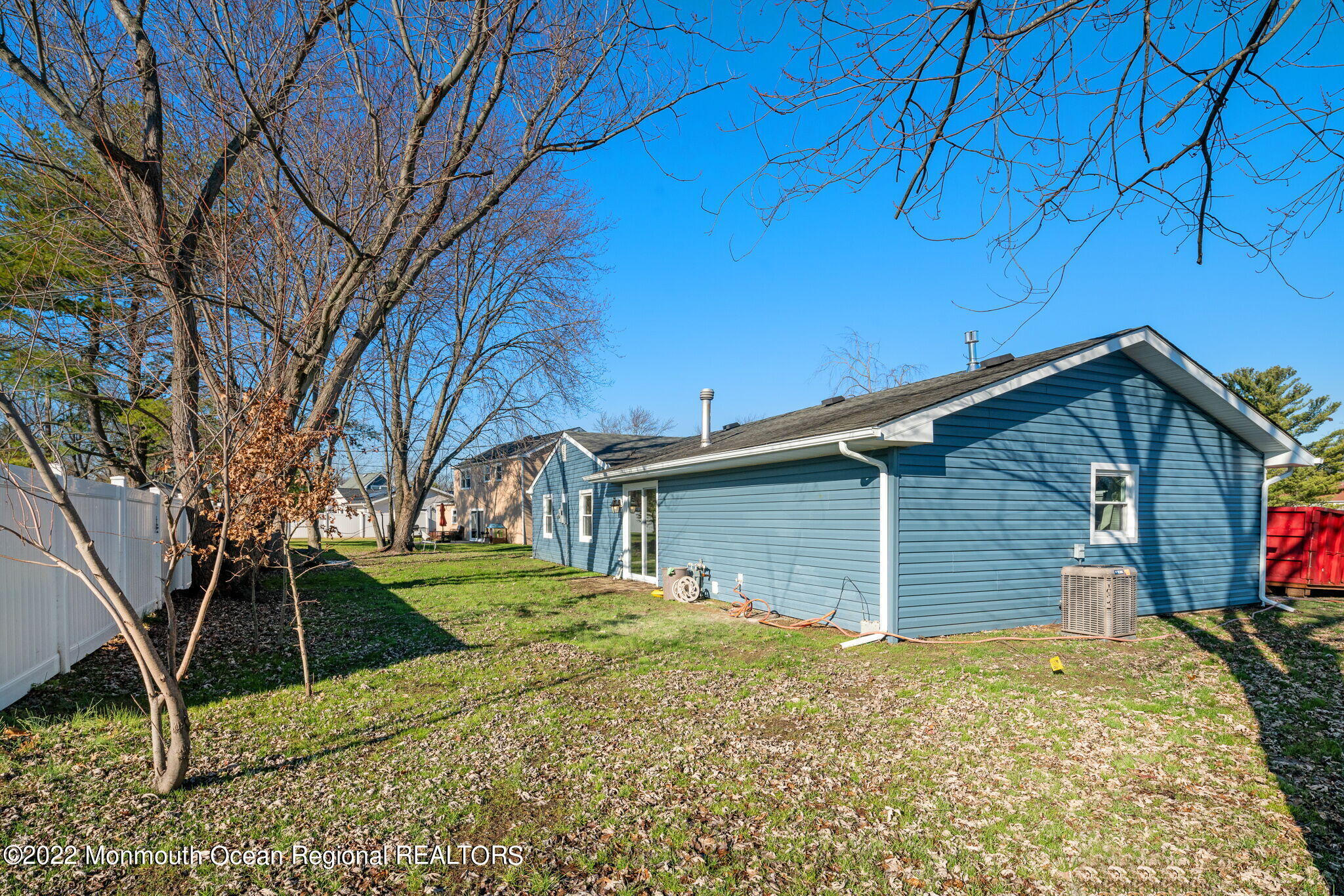 46 Beacon Lane Aberdeen, NJ 07747 - Photo 26 of 27 Back of House