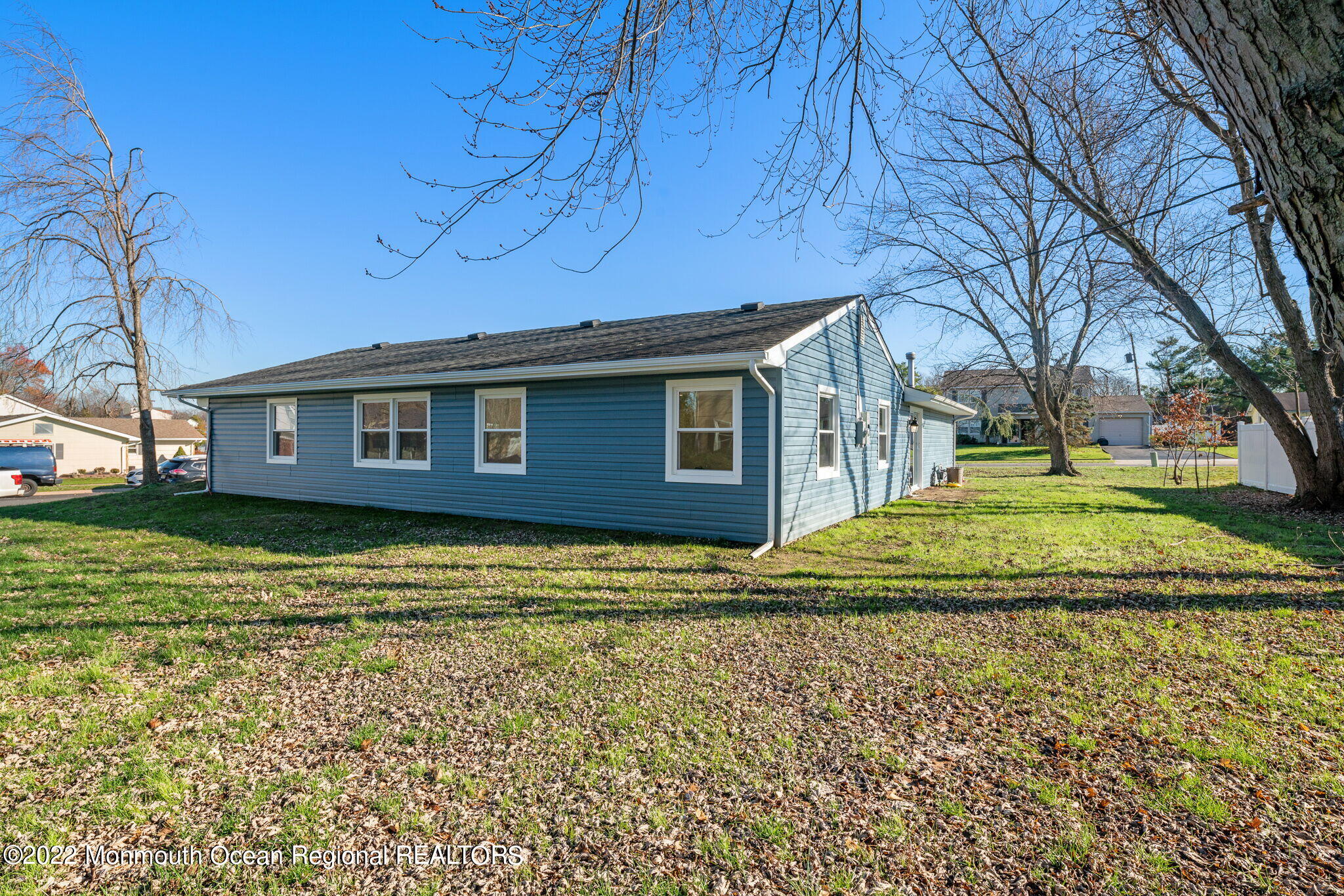 46 Beacon Lane Aberdeen, NJ 07747 - Photo 27 of 27 Back of House