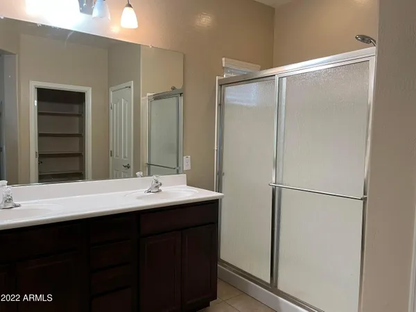 $2,390 | 2656 East Gillcrest Road, Gilbert, AZ 85298