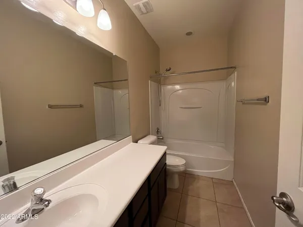 $2,390 | 2656 East Gillcrest Road, Gilbert, AZ 85298