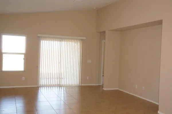 $2,390 | 2656 East Gillcrest Road, Gilbert, AZ 85298