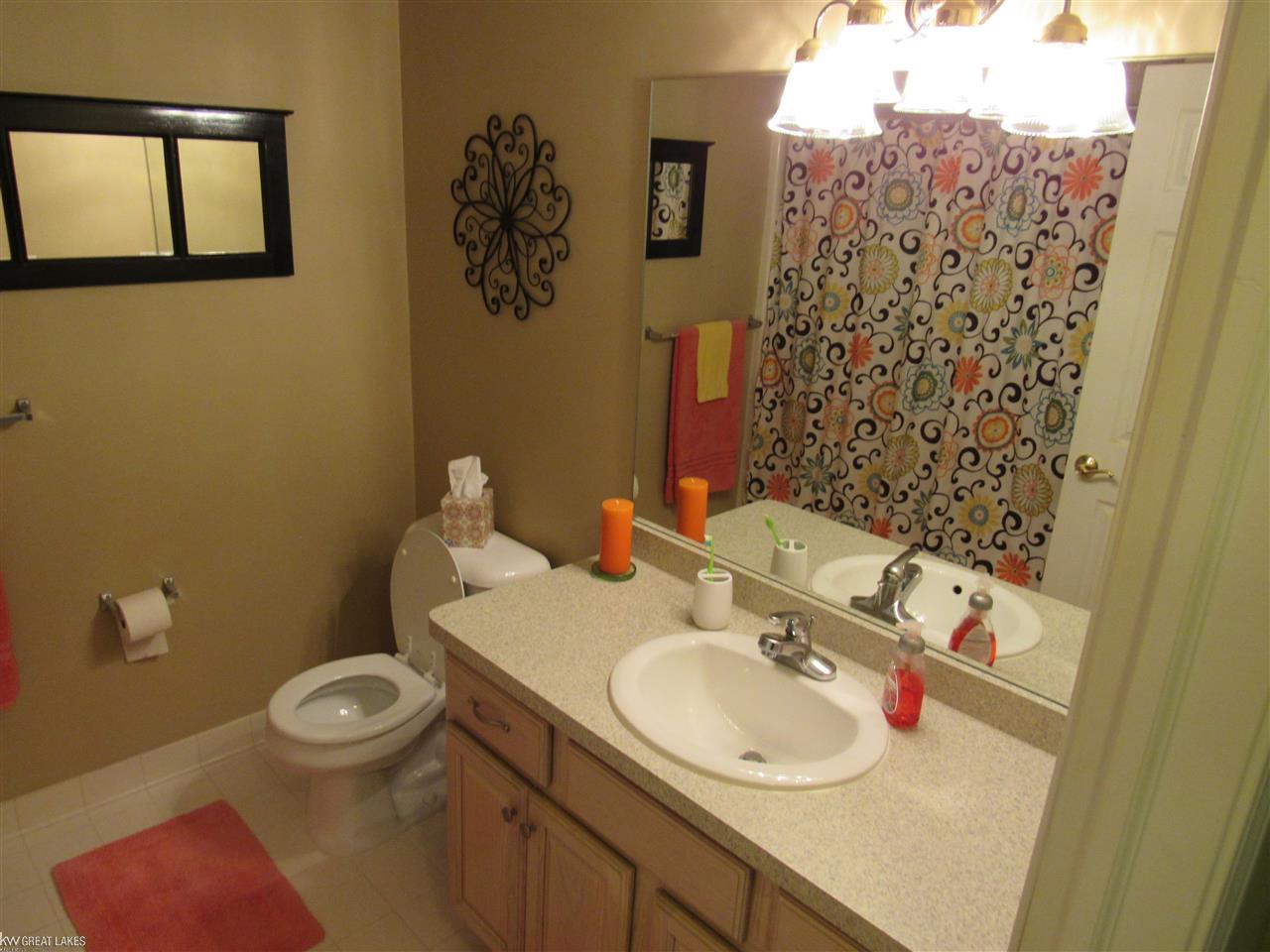 33496 Utica Road Fraser, MI 48026 - Photo 17 of 23
