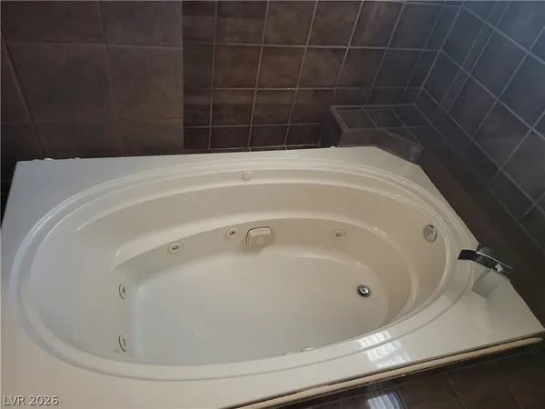 $2,500 | 7180 Polaris Avenue, Las Vegas, NV 89118