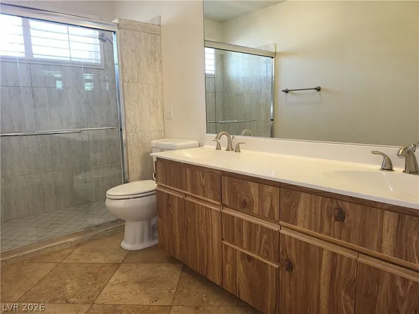 $2,500 | 7180 Polaris Avenue, Las Vegas, NV 89118