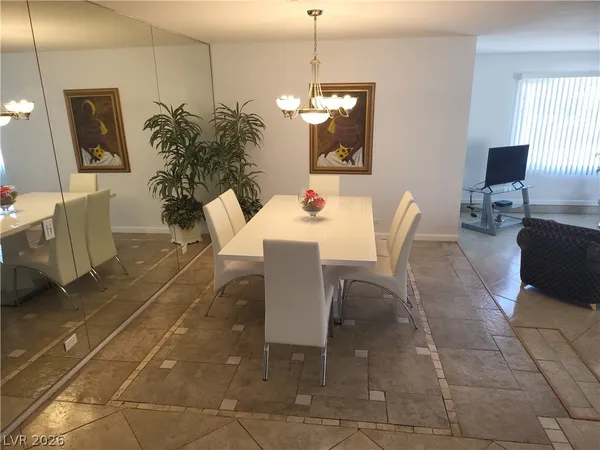 $2,500 | 7180 Polaris Avenue, Las Vegas, NV 89118