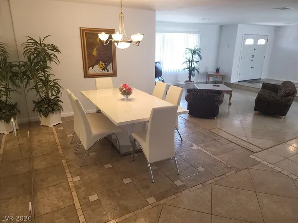 $2,500 | 7180 Polaris Avenue, Las Vegas, NV 89118