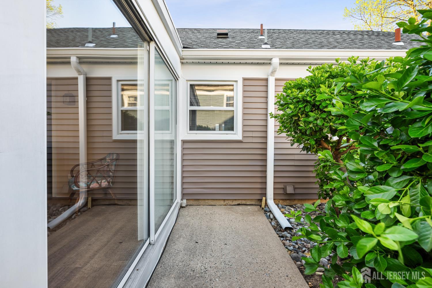 337 A Old Nassau Road, Unit A Monroe Township, NJ 08831 - Photo 22 of 42