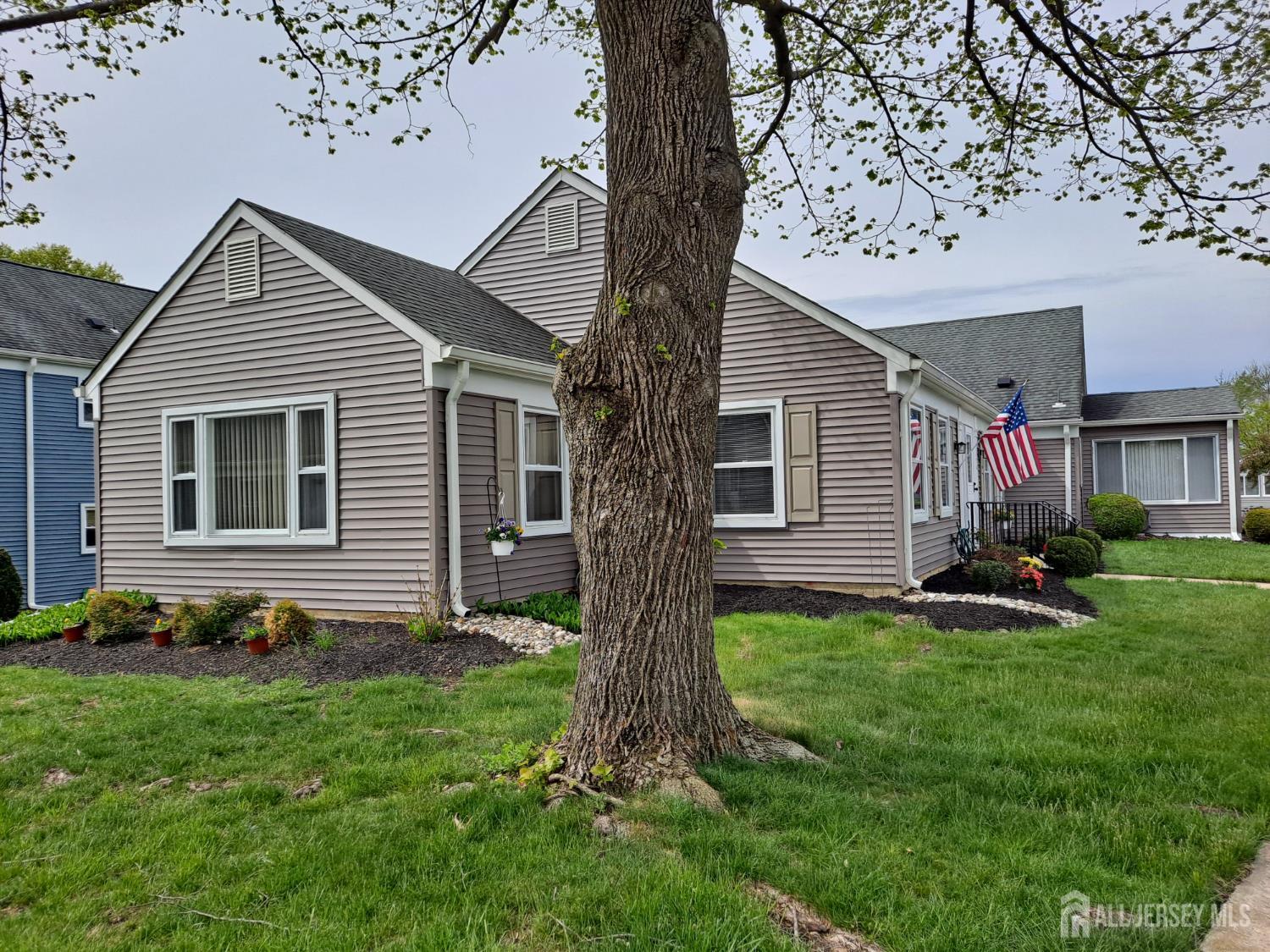 337 A Old Nassau Road, Unit A Monroe Township, NJ 08831 - Photo 40 of 42