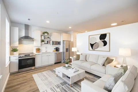 $2,750 | 305 Winter Street, Unit 518, Waltham, MA 02451