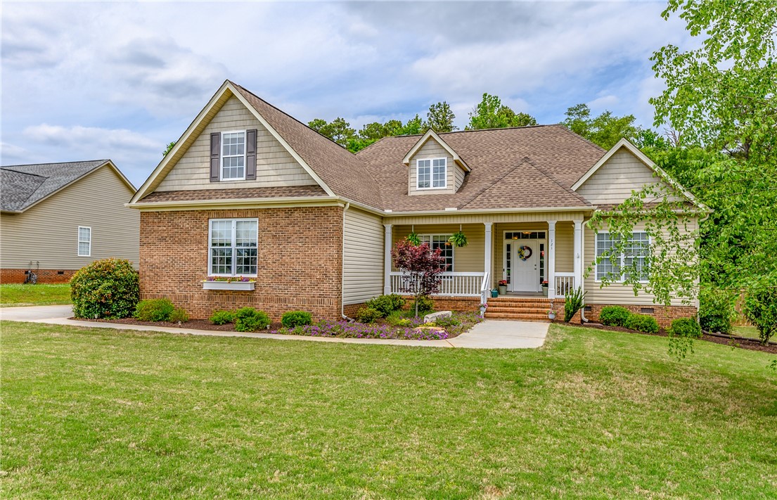 121 Prestwick Drive Anderson, SC 29621 - Photo 1 of 36 Gallery Image 1
