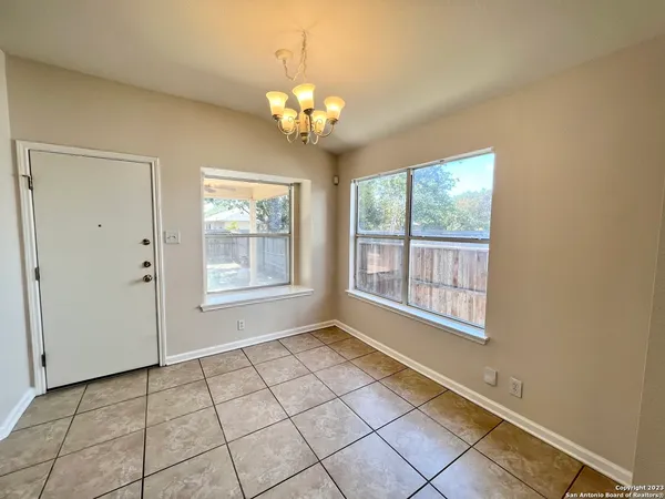 $1,725 | 9924 Spring Beauty, San Antonio, TX 78254