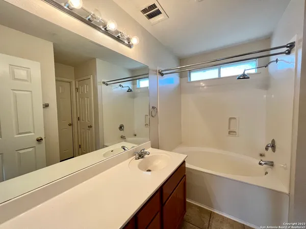 $1,725 | 9924 Spring Beauty, San Antonio, TX 78254