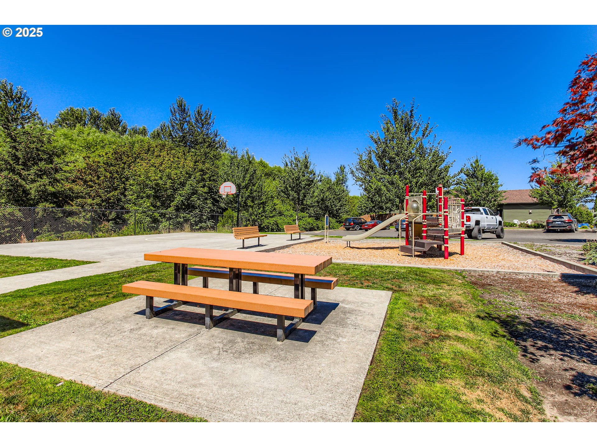 187 North 43rd Place Ridgefield, WA 98642 - Photo 27 of 29 a backyard of a house with outdoor seating