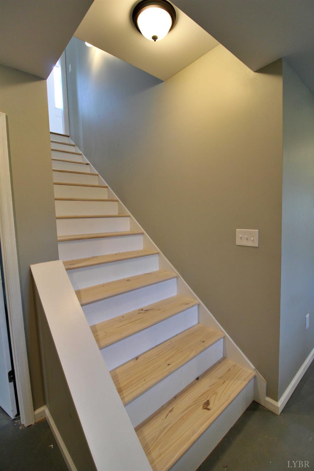190 Ridge Road Prospect, VA 23960 - Photo 26 of 37 a view of entryway