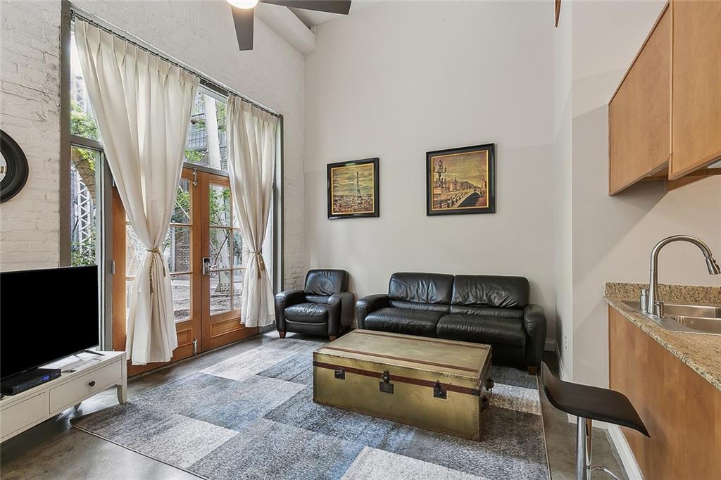 920 Poeyfarre Street, Unit 108 New Orleans, LA 70130 - Photo 4 of 21