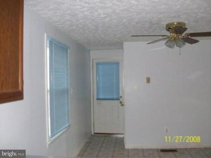 225 Granny Smith Road Linden, VA 22642 - Photo 4 of 13 a view of a hallway
