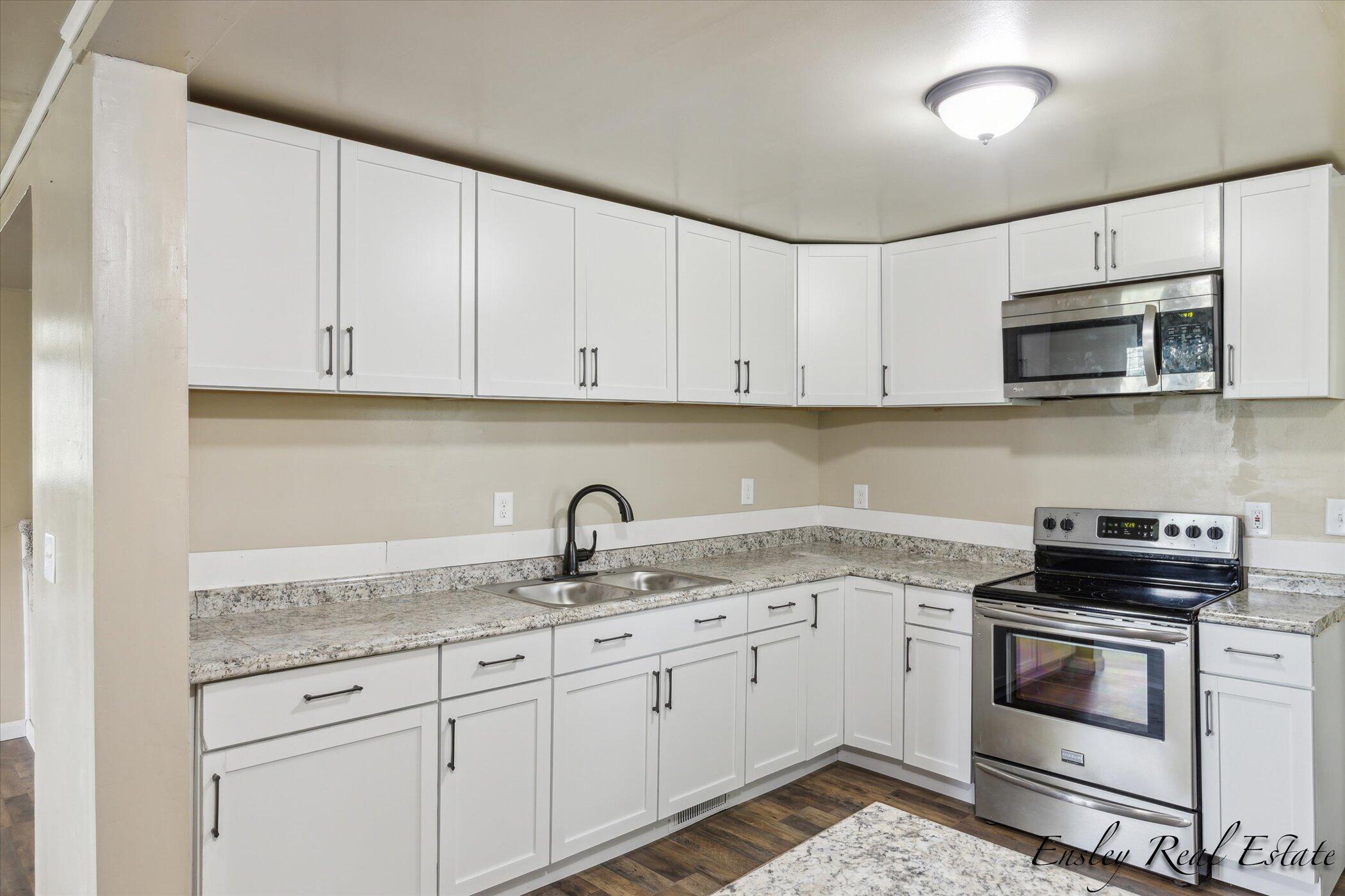7659 East Fillmore Road Ithaca, MI 48847 - Photo 10 of 38 10-7659-E-Fillmore-Rd-WindowStill-Real-E