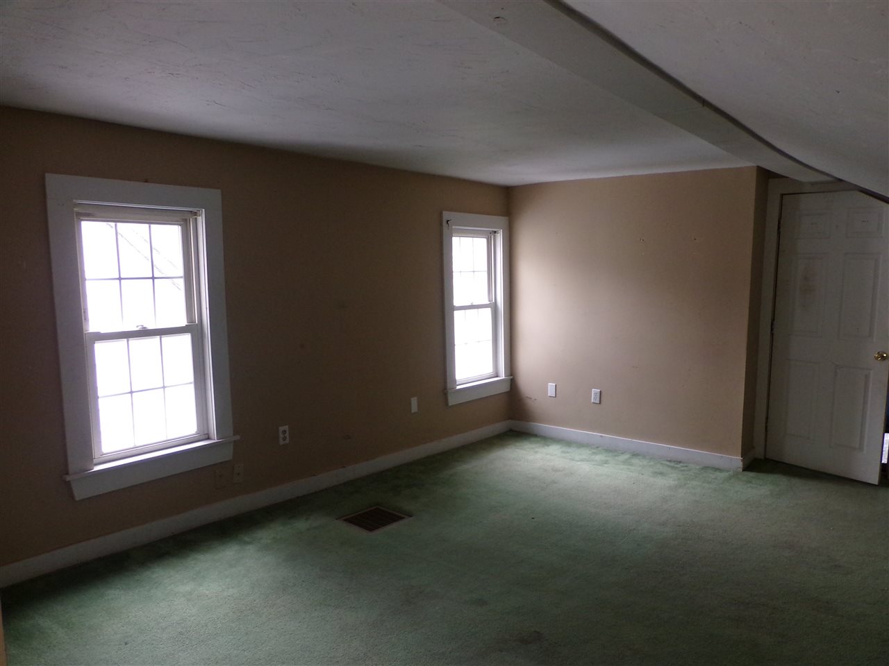 8 Mill Street Meredith, NH 03253 - Photo 25 of 29 Gallery Image 25