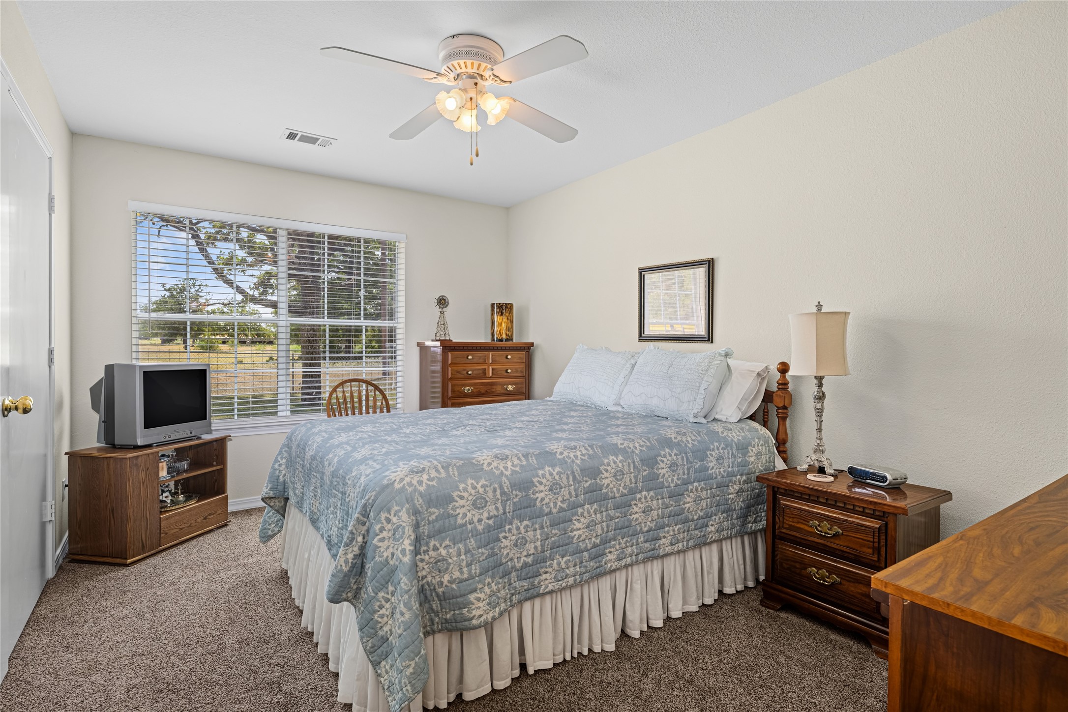 7135 Brown Road Flatonia, TX 78941 - Photo 8 of 26 Gallery Image 8