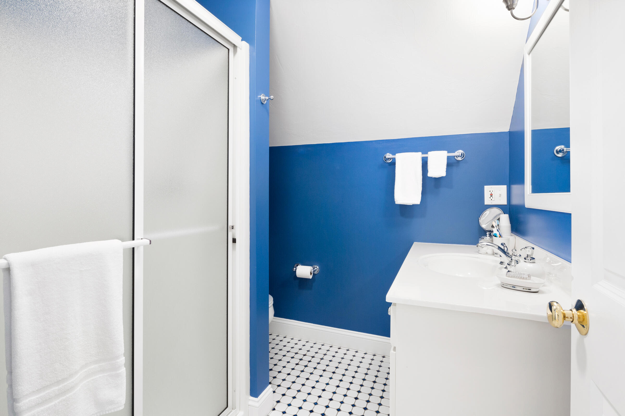 8 Somerset Road Harwich, MA 02645 - Photo 36 of 49 Bathroom