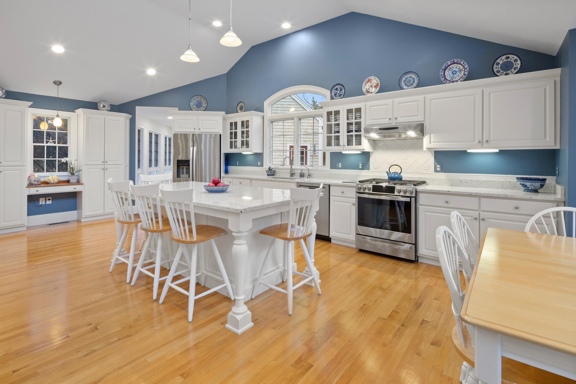 8 Somerset Road Harwich, MA 02645 - Photo 7 of 49 Kitchen