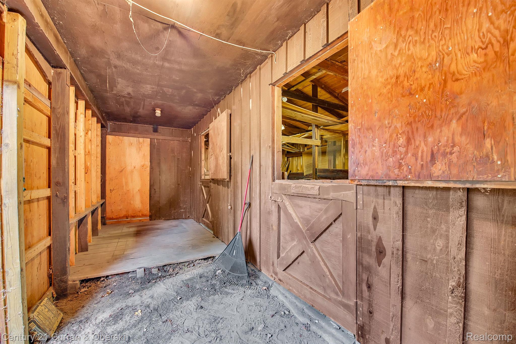 7878 Ridge Road Canton, MI 48187 - Photo 27 of 34 Gallery Image 27