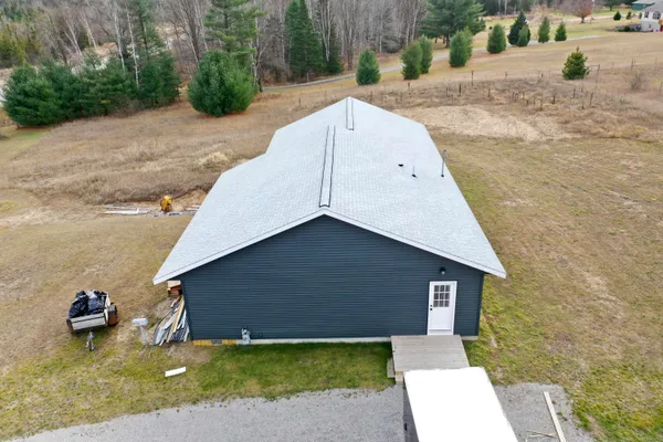 $299,400 | 955 North F-41, Lincoln, MI 48742