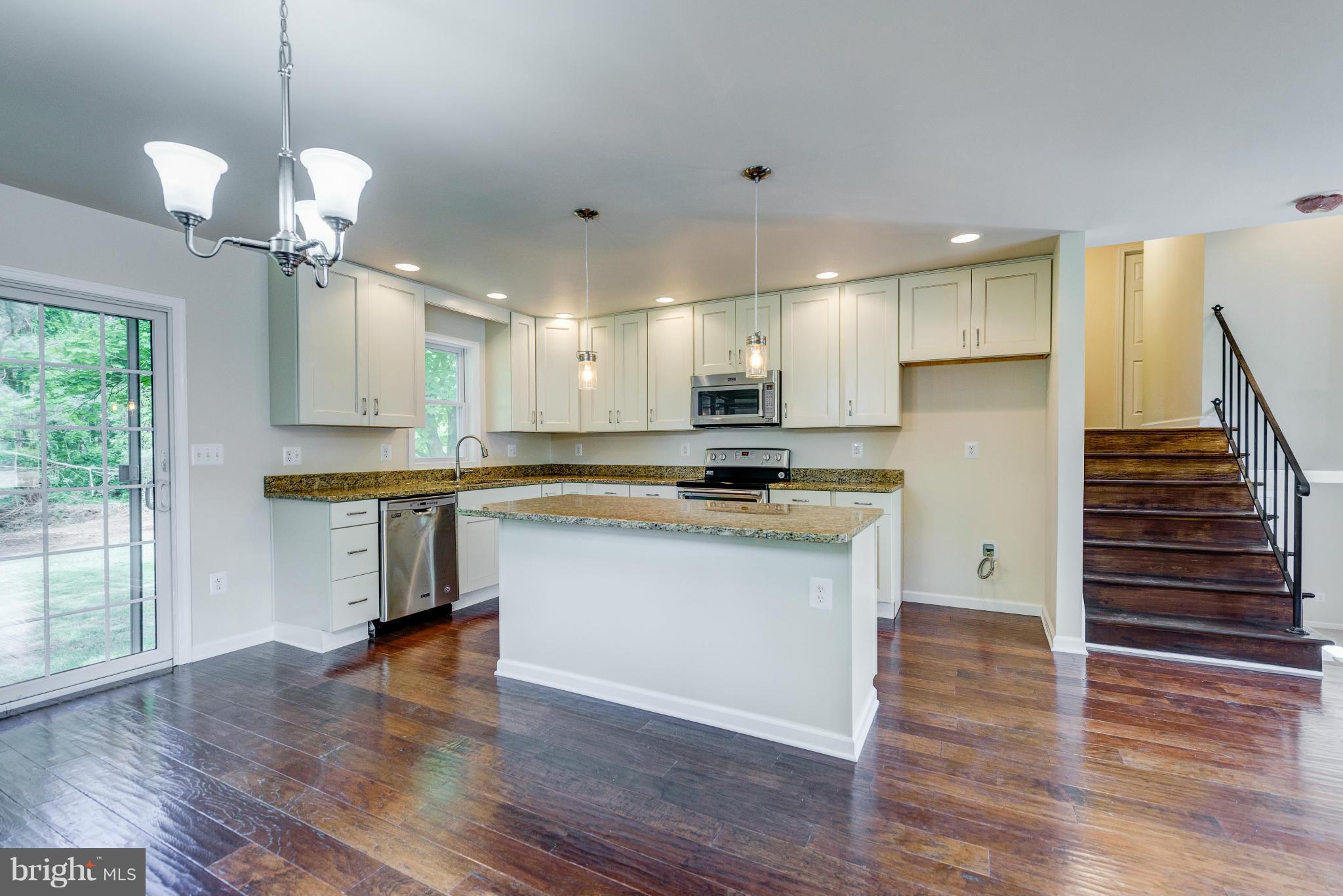 916 South Stepney Road Aberdeen, MD 21001 - Photo 2 of 27 Kitchen