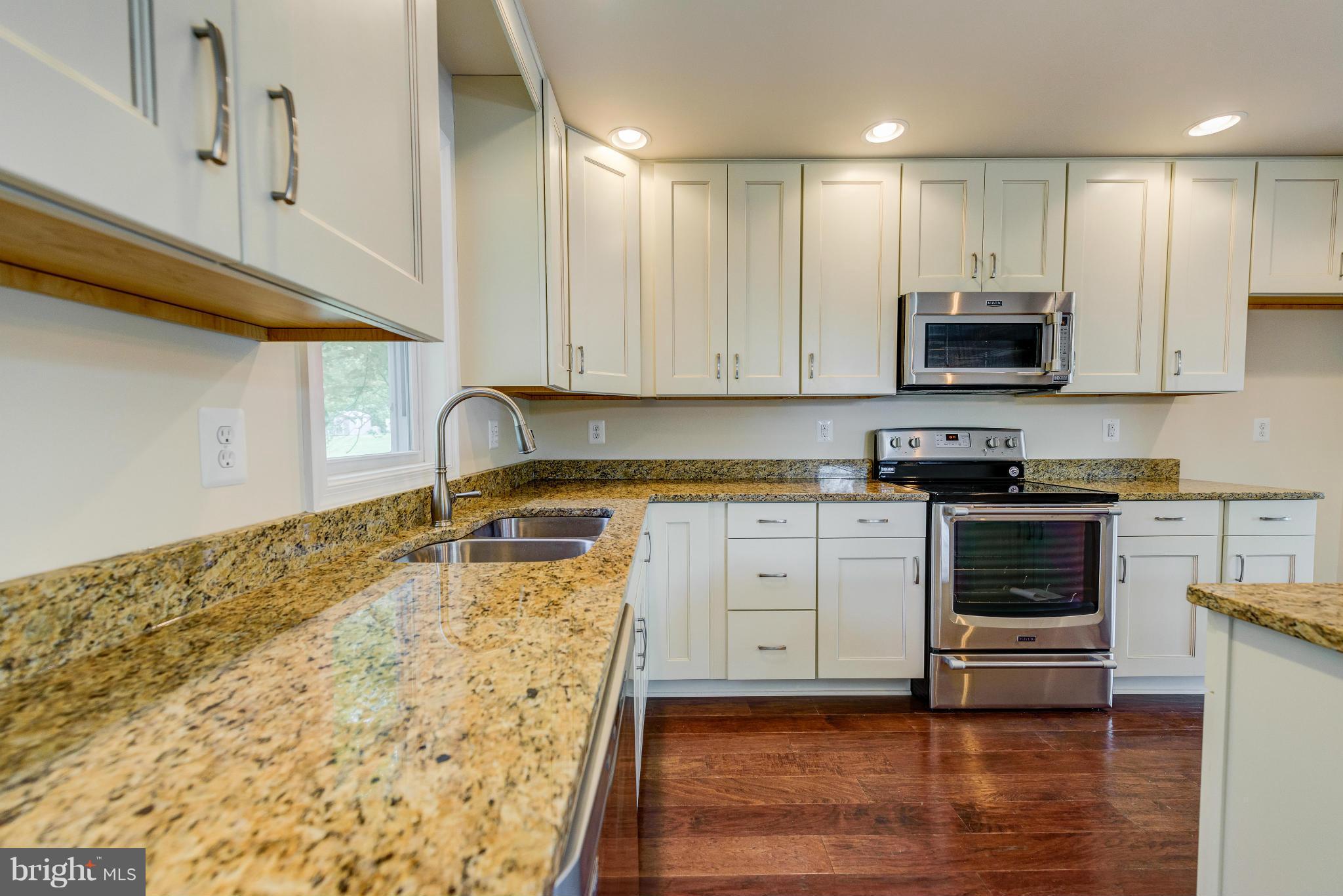 916 South Stepney Road Aberdeen, MD 21001 - Photo 9 of 27 Kitchen