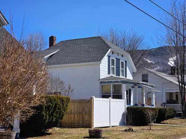 $620,000 | 38 School Street, Lincoln, NH 03251