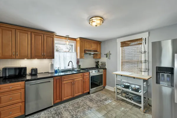 $620,000 | 38 School Street, Lincoln, NH 03251