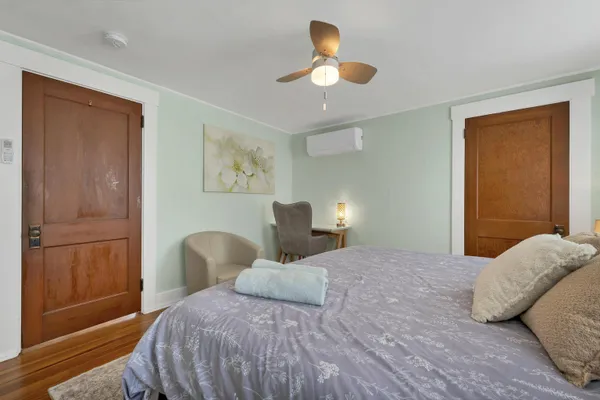$620,000 | 38 School Street, Lincoln, NH 03251