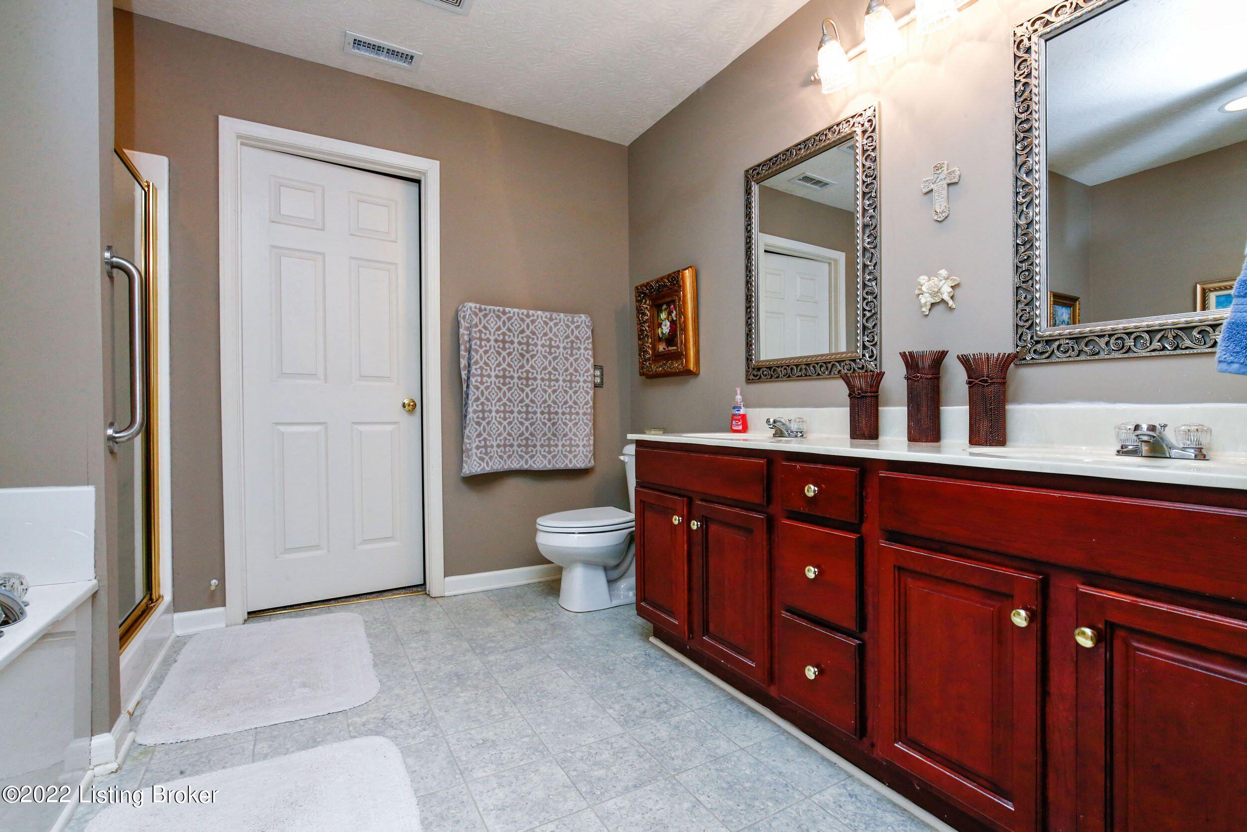 9306 Colonel Cummins Road Louisville, KY 40228 - Photo 28 of 36 F72DA429-B0D9-4B9E-BA37-8149176EF785