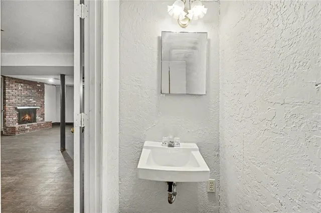 $219,900 | 8806 Ford Avenue, Kansas City, MO 64138