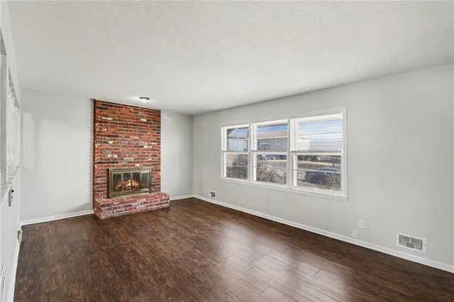 $219,900 | 8806 Ford Avenue, Kansas City, MO 64138