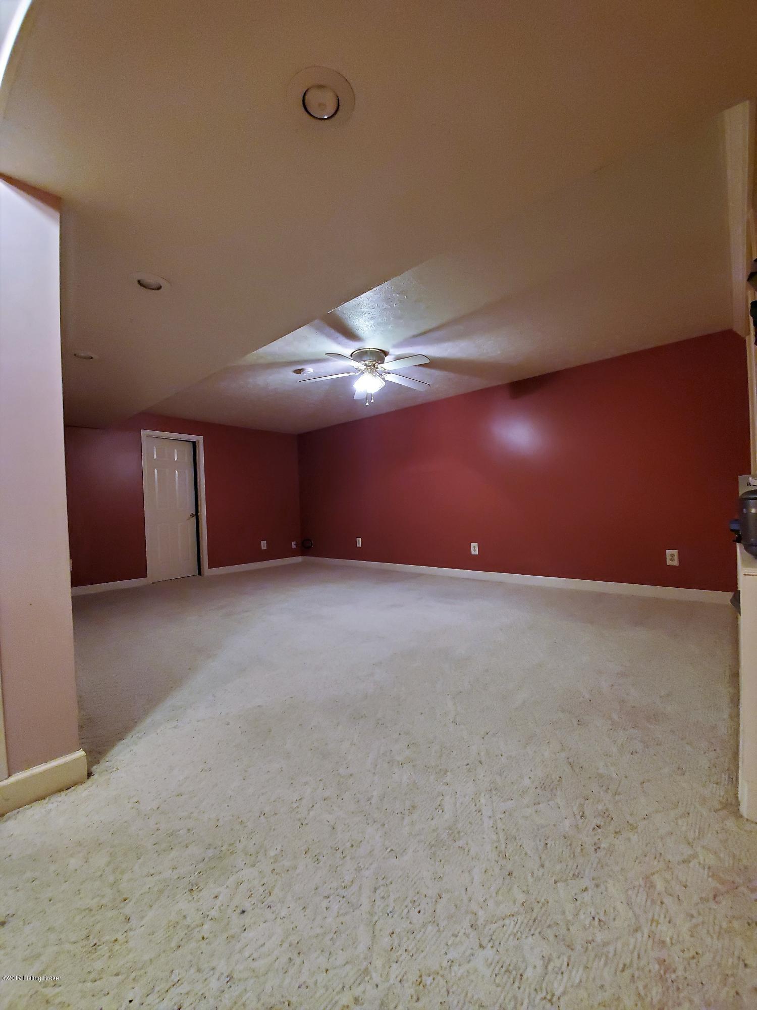 13802 Medora Road Louisville, KY 40272 - Photo 25 of 44 20190524_173201 (2)