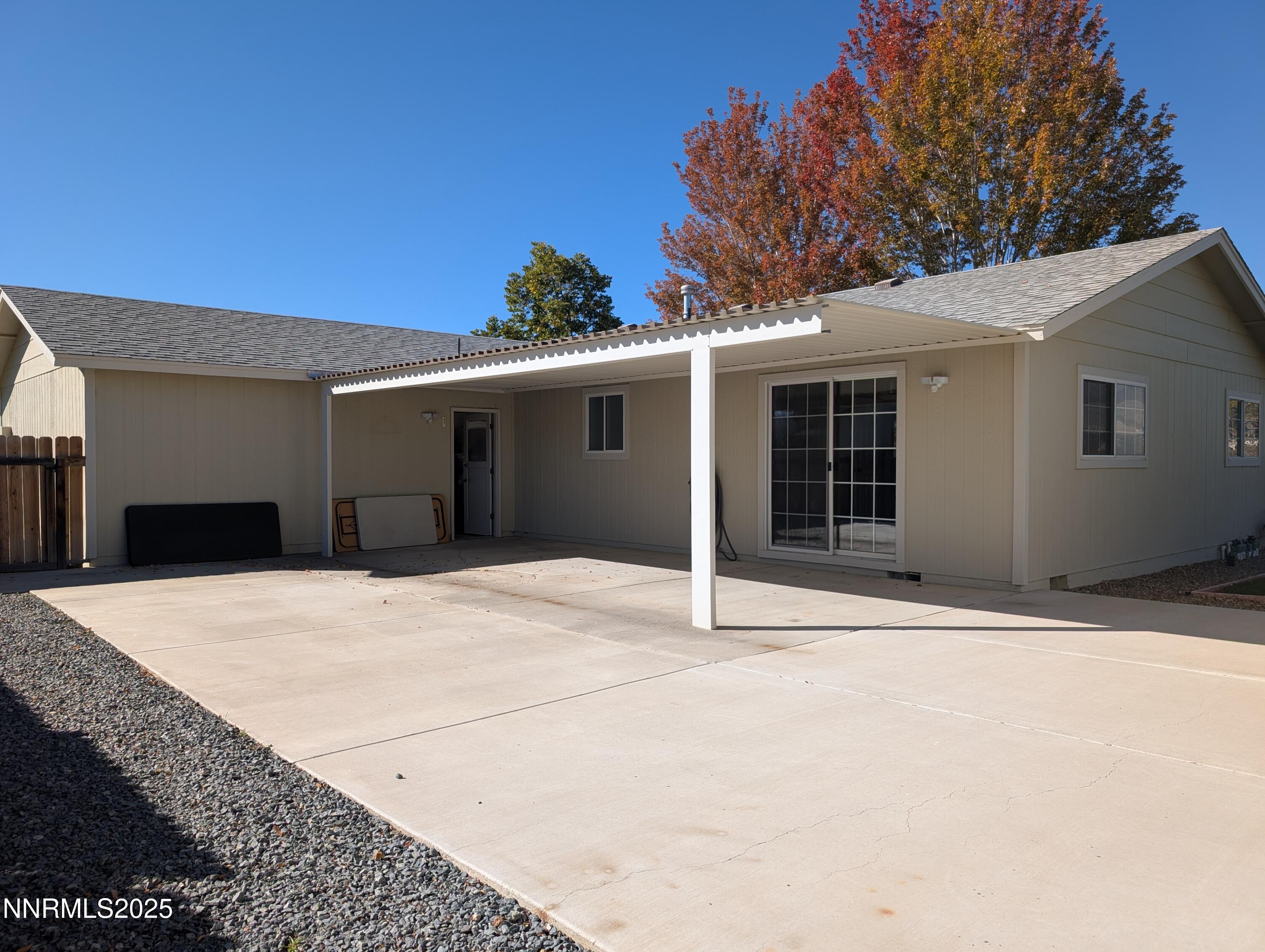 520 Yellow Jacket Road Dayton, NV 89403 - Photo 5 of 18 a house with a outdoor space