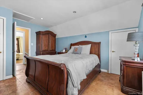 $950,000 | 33 McKee Street, Floral Park, NY 11001