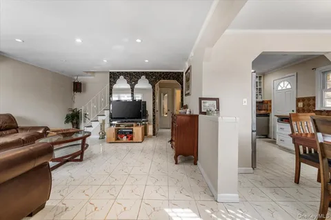 $879,000 | 33 McKee Street, Floral Park, NY 11001