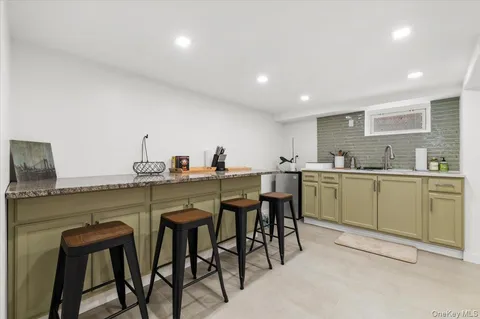 $879,000 | 33 McKee Street, Floral Park, NY 11001