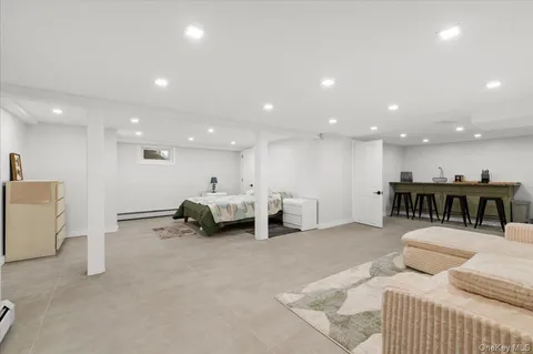 $879,000 | 33 McKee Street, Floral Park, NY 11001