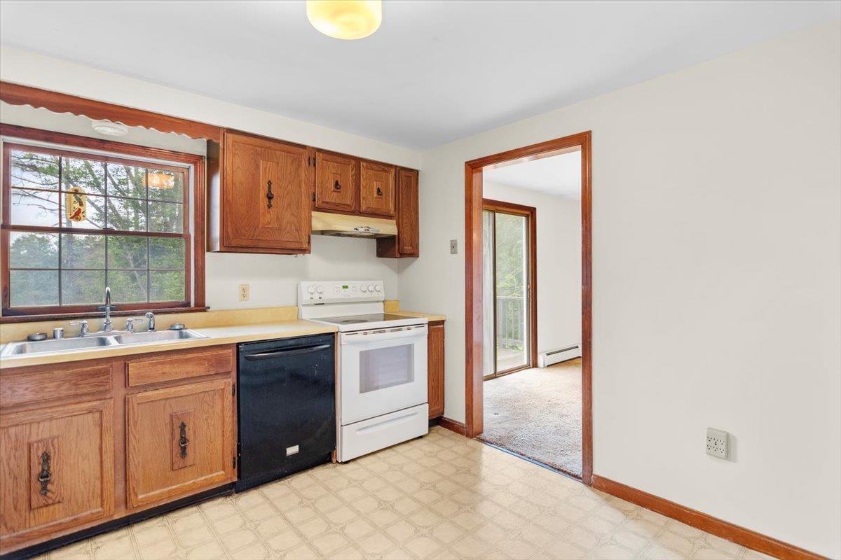 169 Bard Road Bennington, VT 05201 - Photo 15 of 32