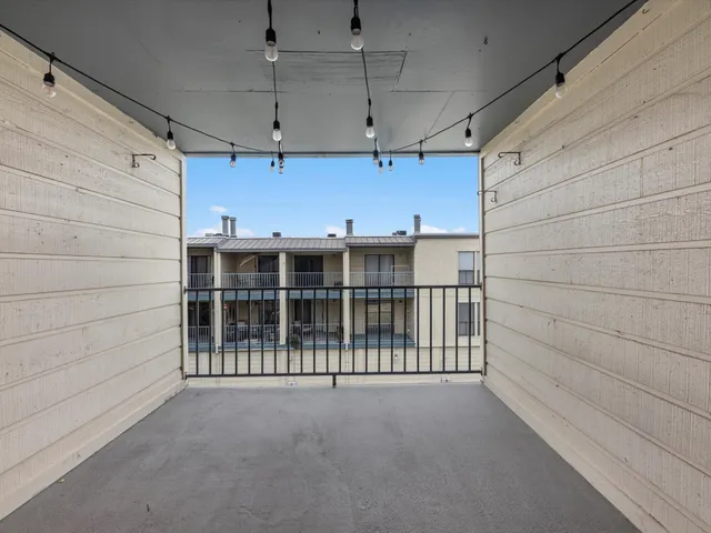 $115,000 | 4001 East NASA Parkway, Unit 217, Seabrook, TX 77586