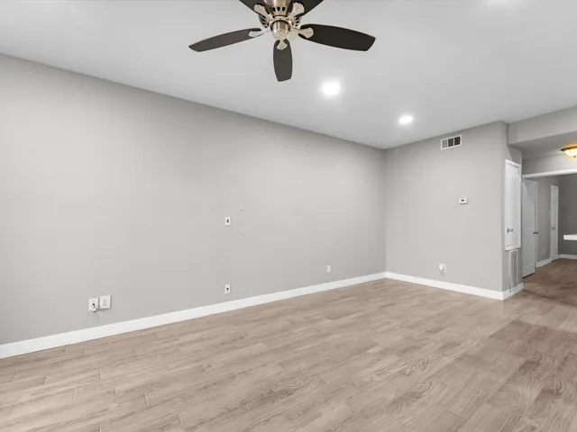 $115,000 | 4001 East NASA Parkway, Unit 217, Seabrook, TX 77586