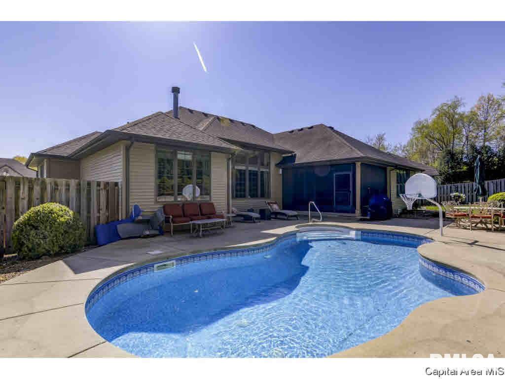 1340 Churchill Road Springfield, IL 62702 - Photo 28 of 33